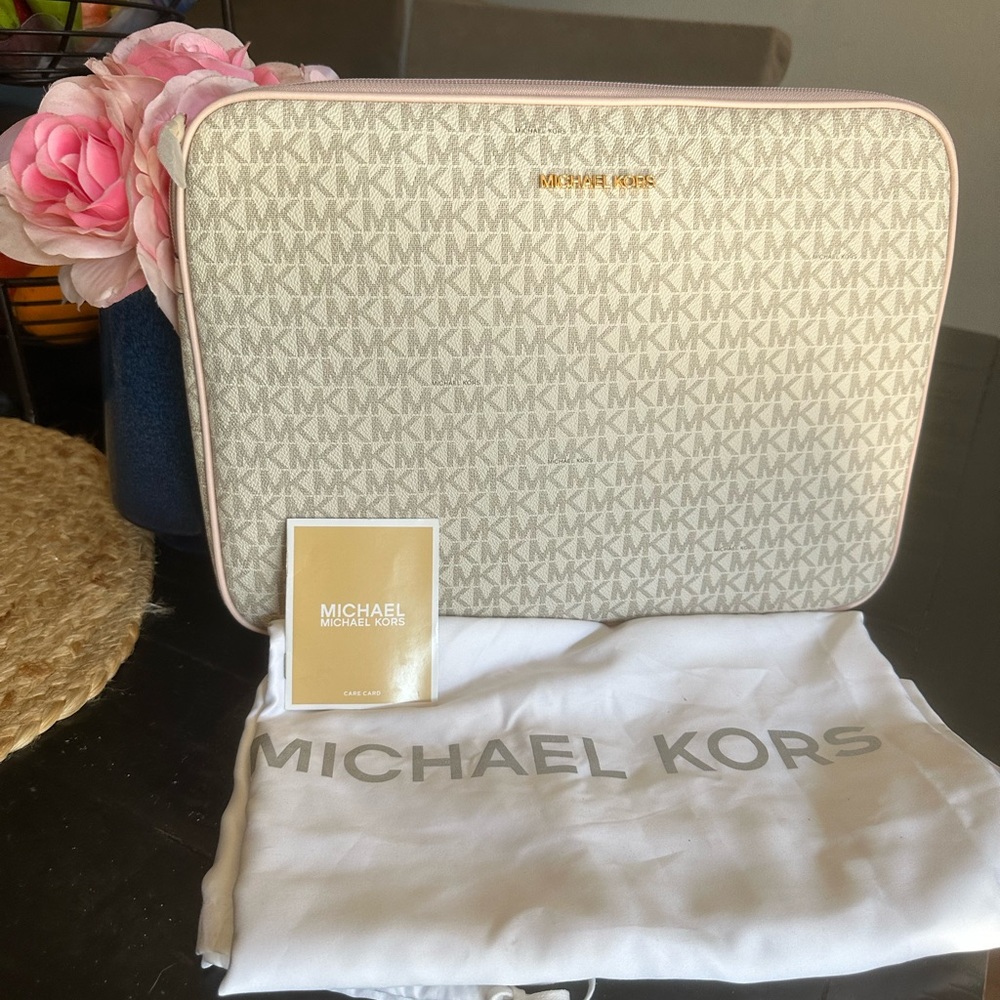 Michael Kors laptop case
